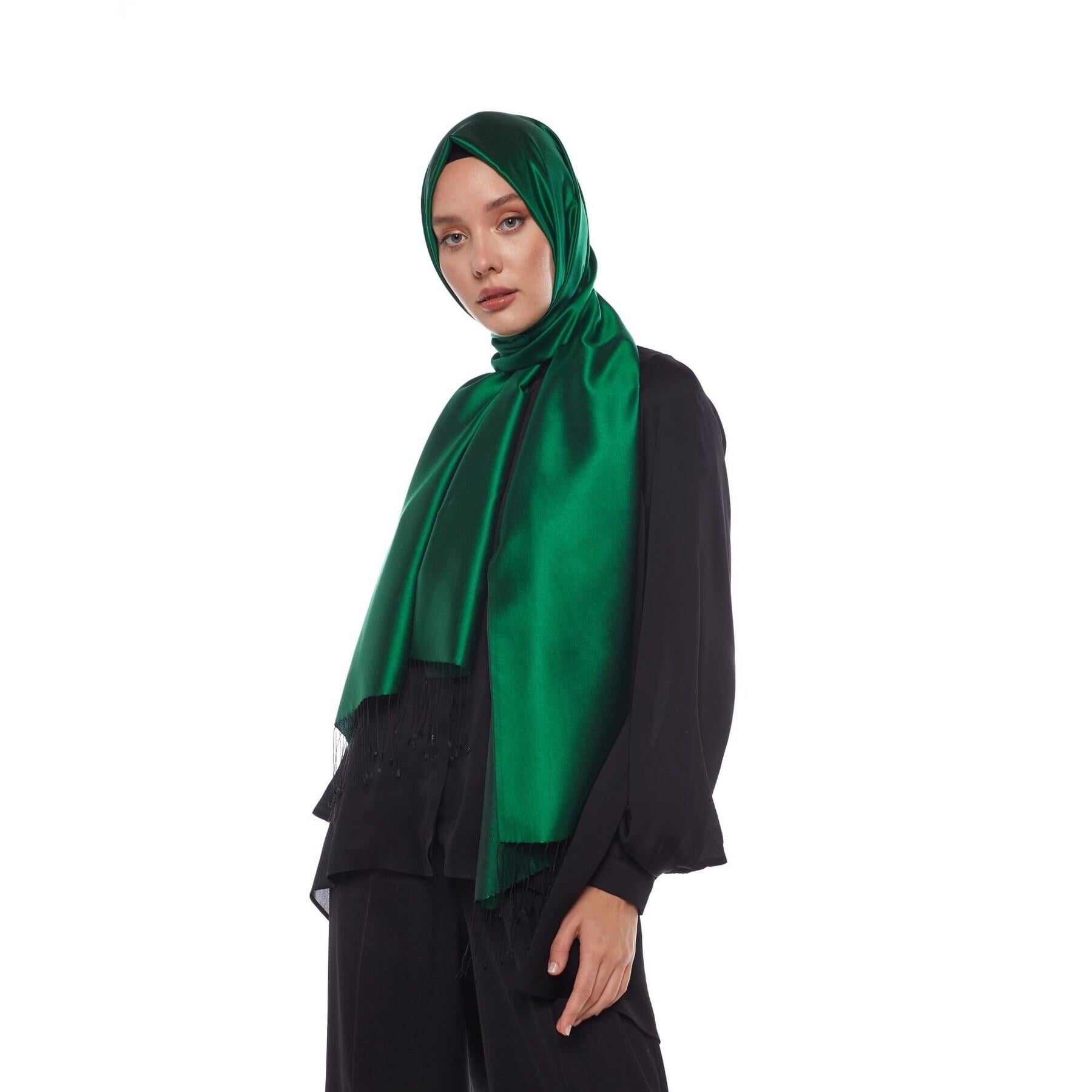 İPEKEVİ İpekevi 02911 Düz İpek Şal - Zümrüt Yeşili İpekevi 02911 Düz İpek Şal - Bilen Giyim Şal 