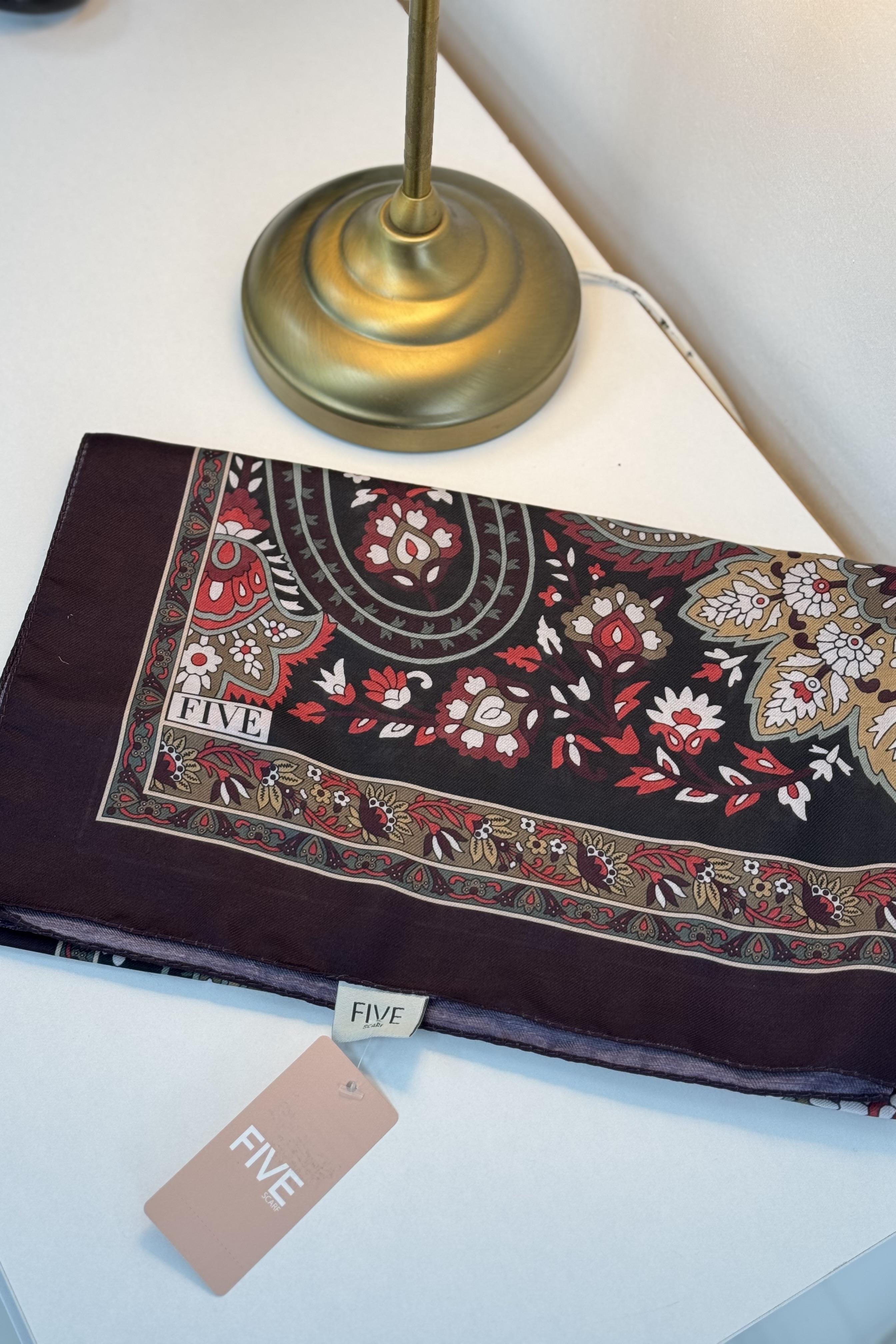 LEVİDOR Levidor 11174 Retro Desenli Şal - Mürdüm Levidor 11174 Retro Desenli Şal - Bilen Giyim Şal 