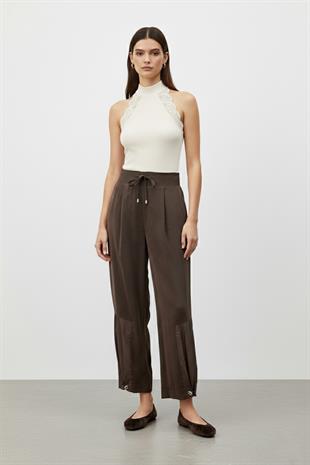 Paça Büzgü Detay Pantolon 18287 - Browni