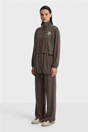 Bir Yanı Yıldız İşlemeli Pantolonlu Takım 1613 Browni