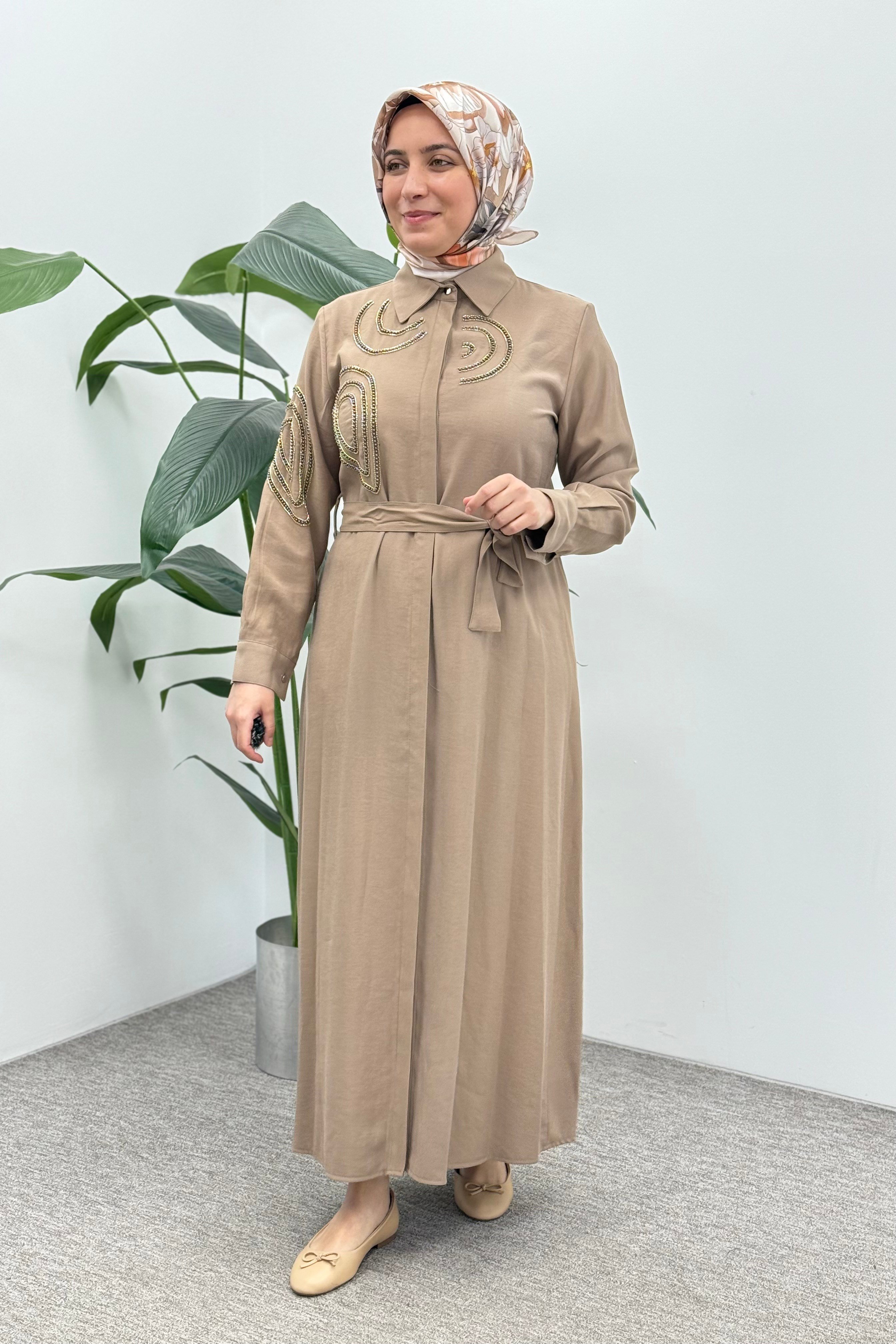 Halkaları Boncuk İşlemeli Elbise 1502 - Camel