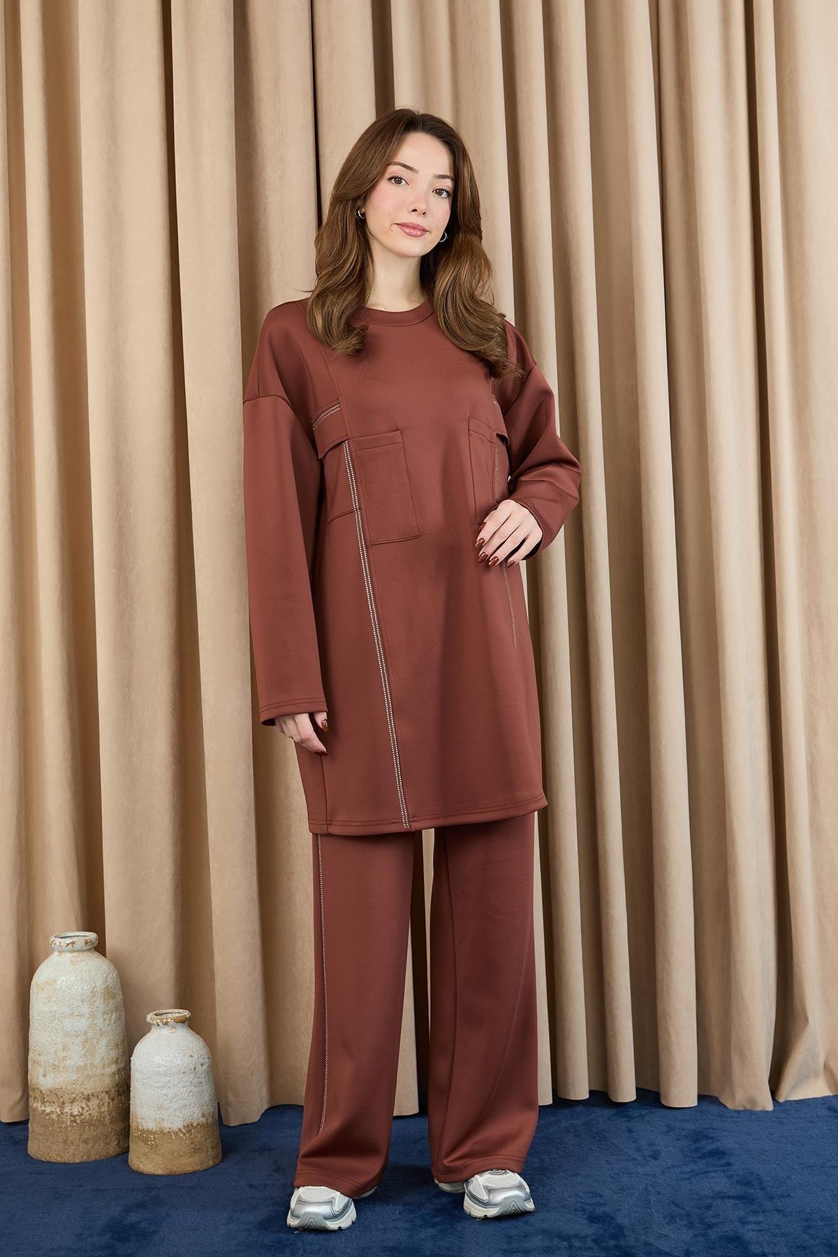 Taş Şerit Aksesuarlı Pantolonlu Takım 14379 - Browni