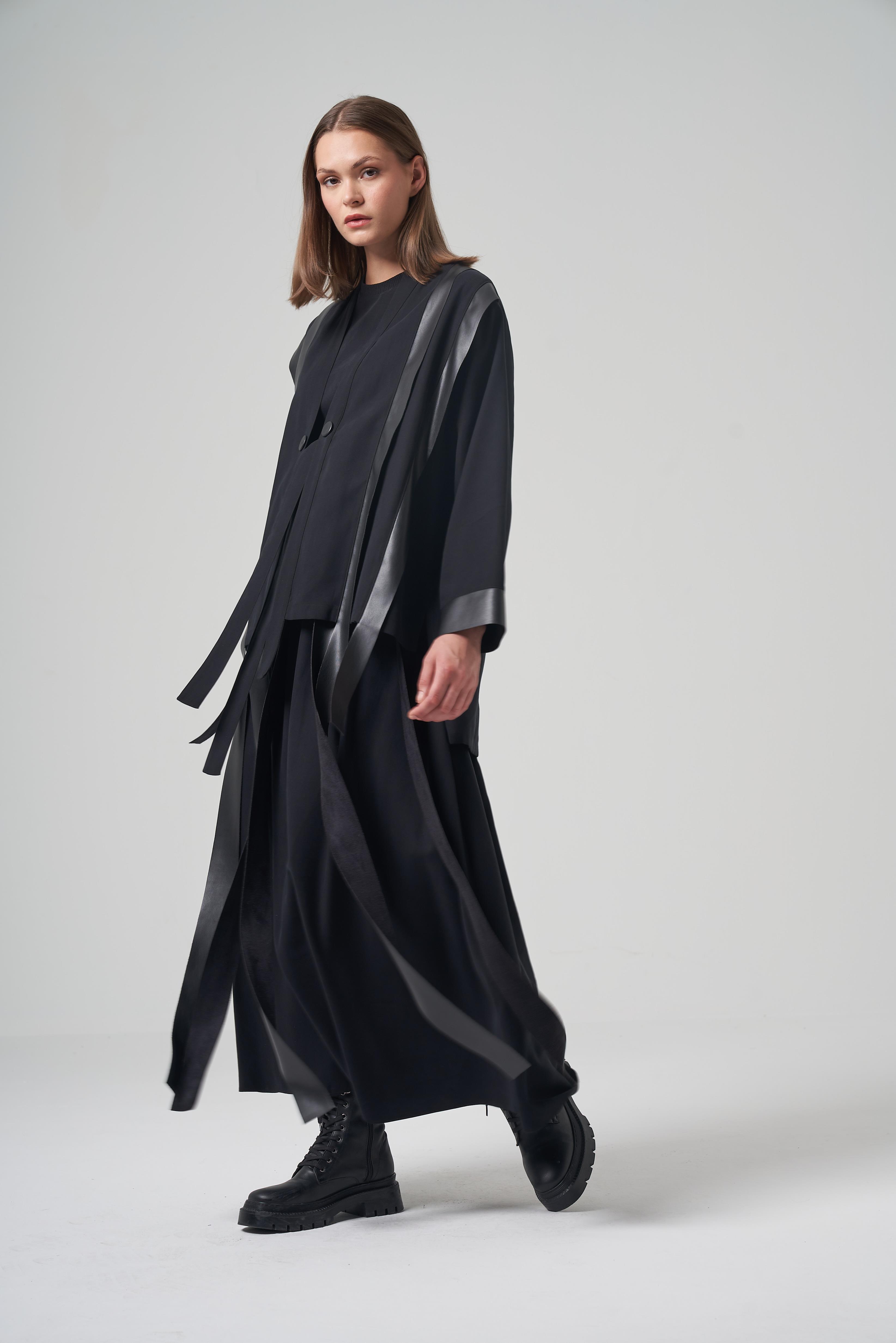 Ceremony 6823 Anjelik Önden Bağlamalı Saçaklı Ceket - Siyah