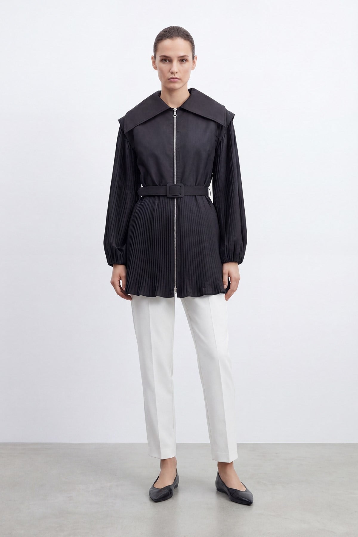 Plise Detay Kemerli Kap 20774 - Siyah