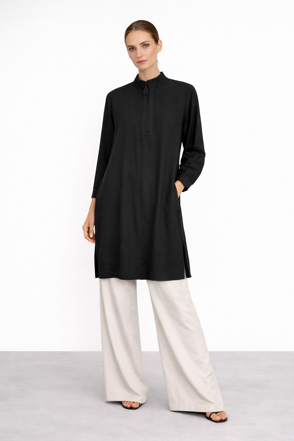 Armine Trend 26YT462 Çilek Kumaş Yarım Fermuarlı Tunik - Siyah