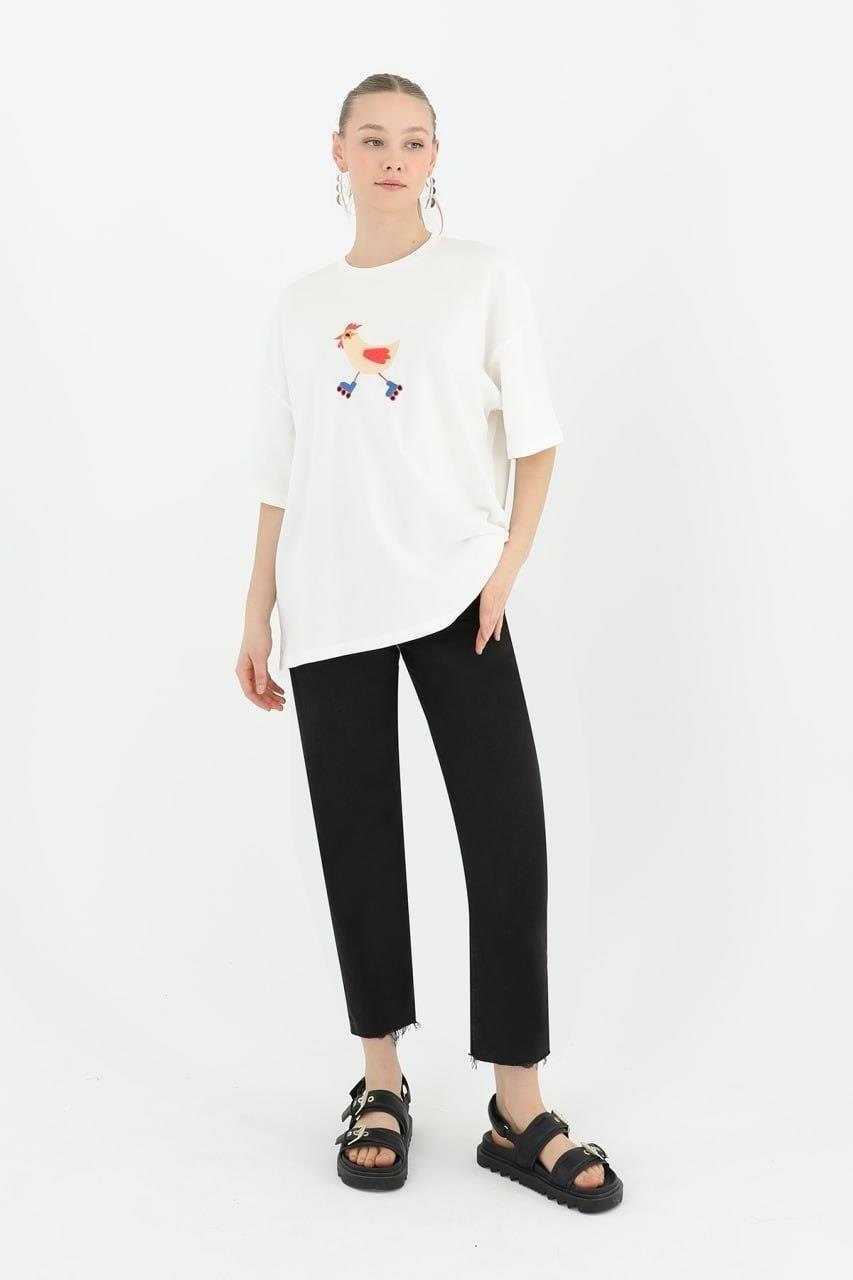 Patenli Tavuk İşlemeli Tshirt 31686 - Ekru