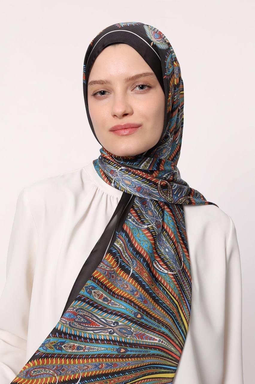 Luven 11855 Luven Sara Hint İpeği Şal - Siyah