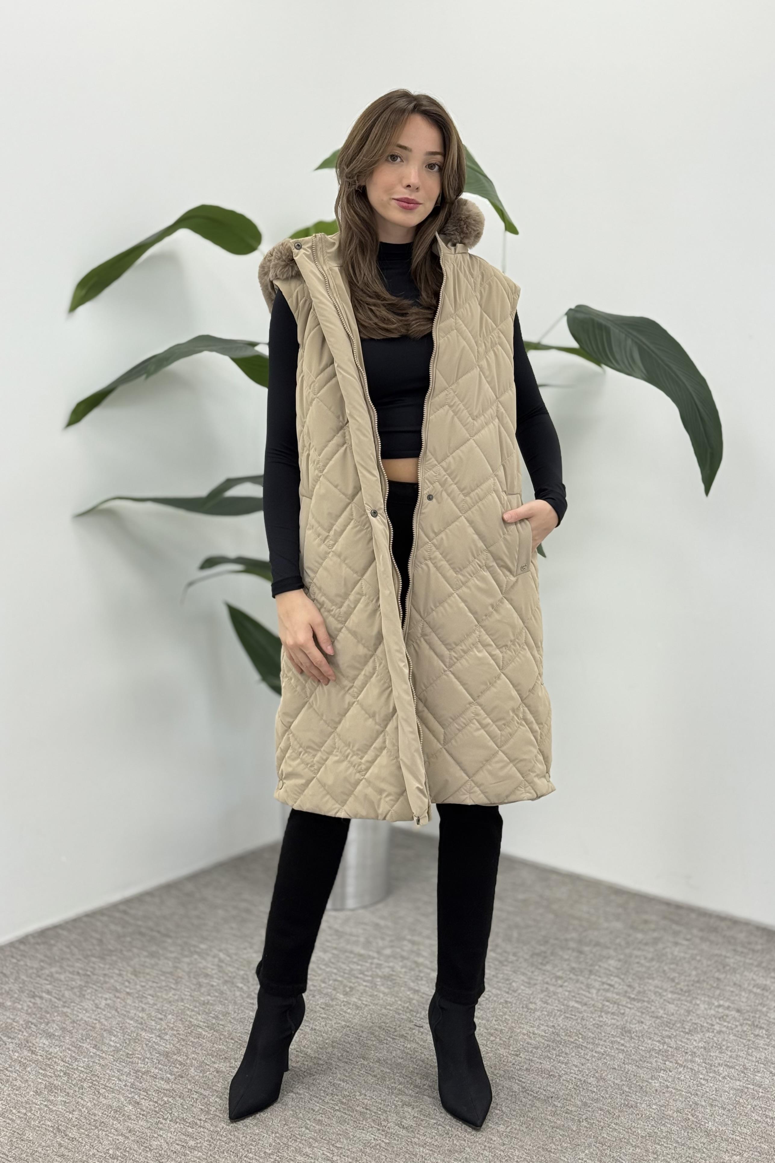 Armine Trend 25KT505 Kürk Kapüşonlu Kapitone Yelek - Bej