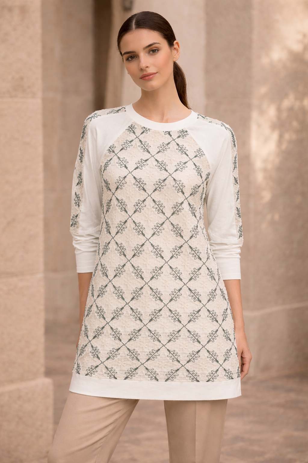 Fuat Gürşen 5335-1 Kendenden Jakar Baskılı Tunik - Ekru - Siyah