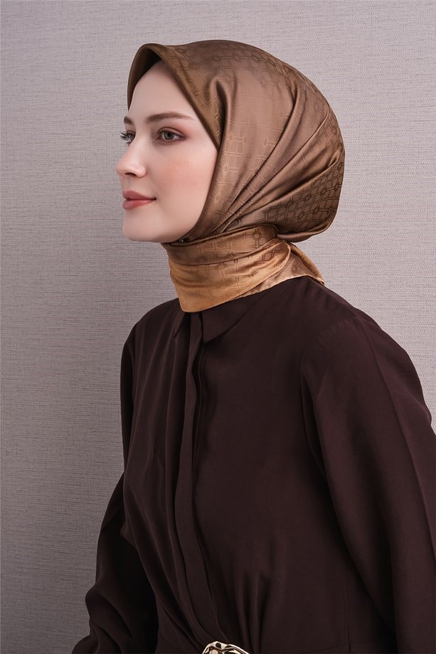 Armine Dj Saf Jakar İpek Eşarp 9647D (J) - Gold Eşarp ARMİNE 