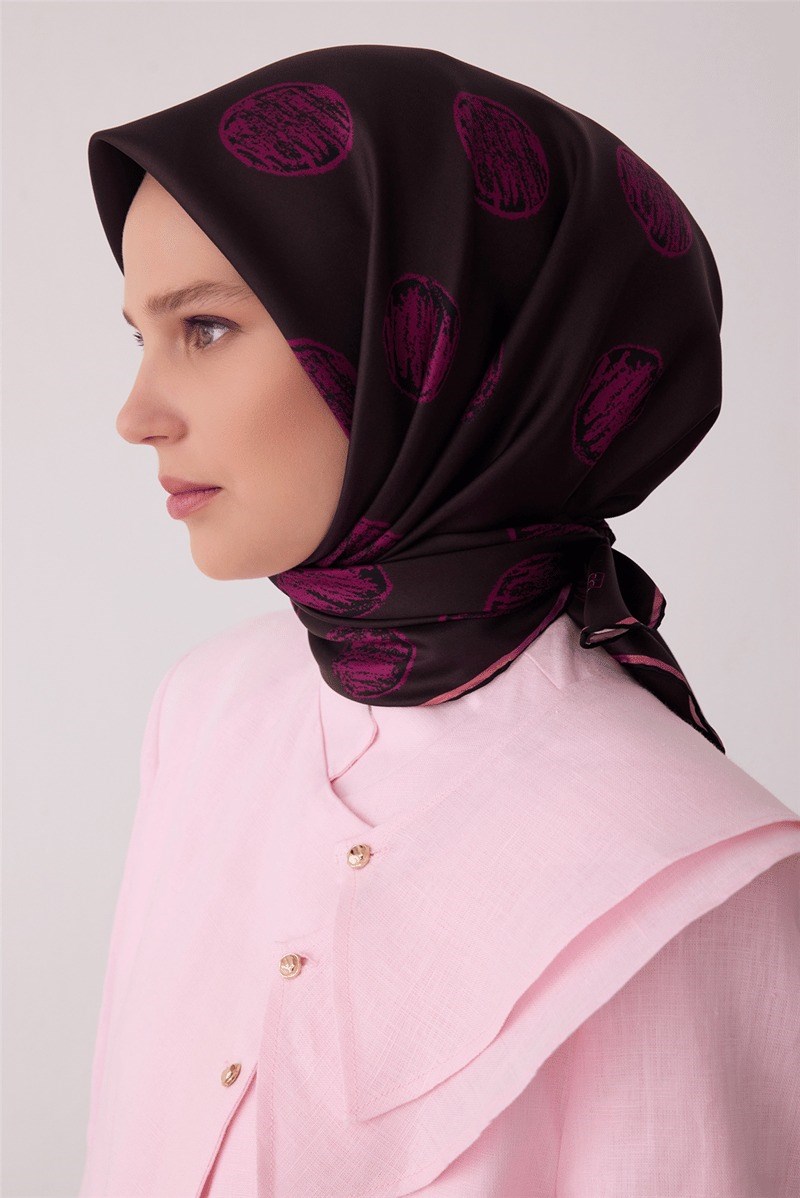 Belli 4427 Optik Kareler Geometrik %100 Twill İpek Eşarp - Acı Kahve Eşarp BELLI 