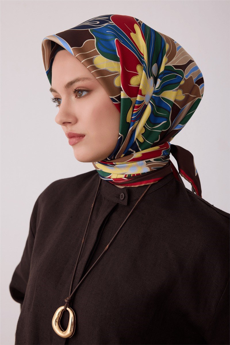 Belli 4413 Manolya Bahçesi Çiçekli %100 Twill İpek Eşarp - Kahve Eşarp BELLI 