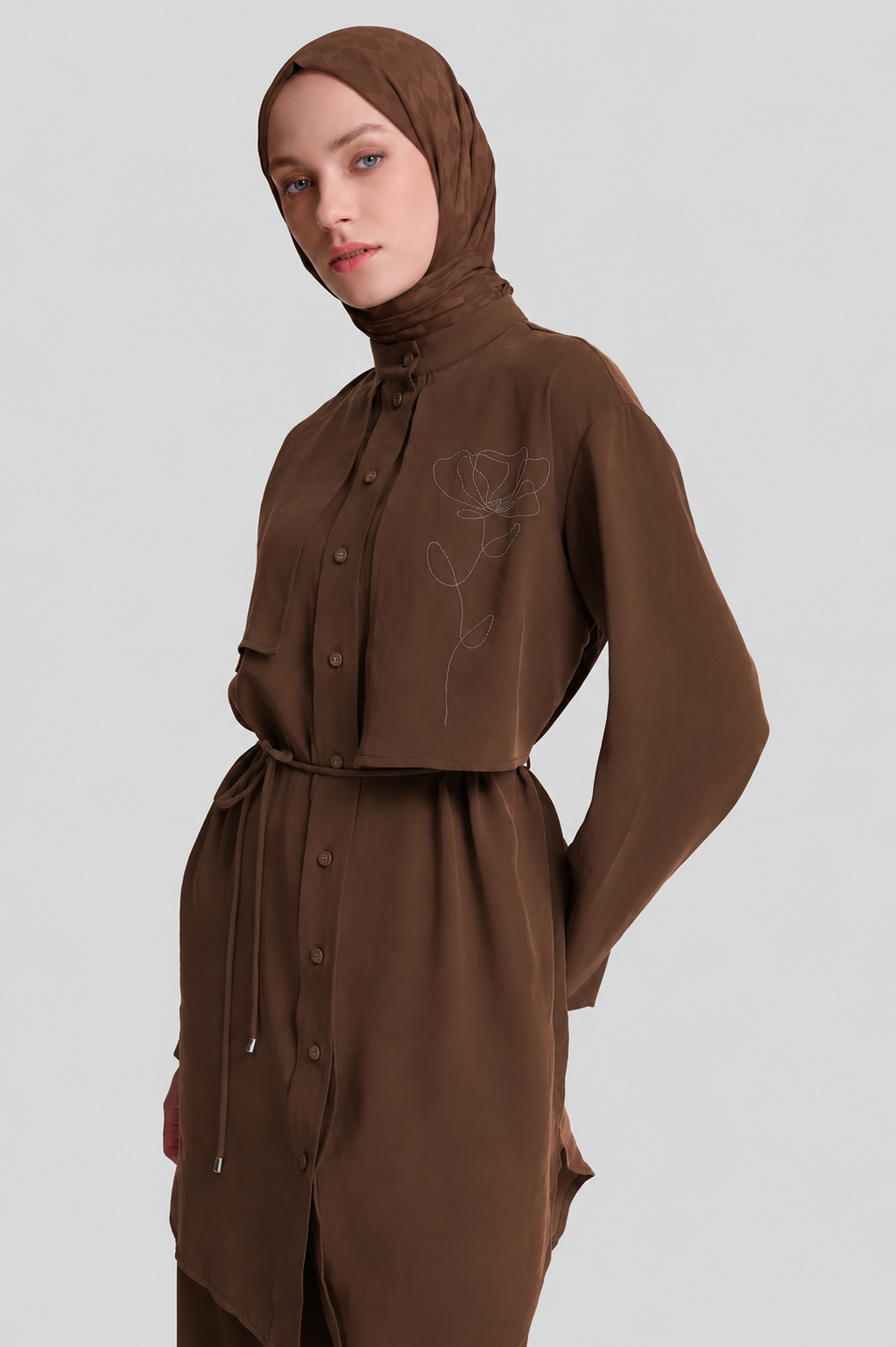Armine Trend 26YT407 Yaka Zincir İşlemeli Tunik - Taba
