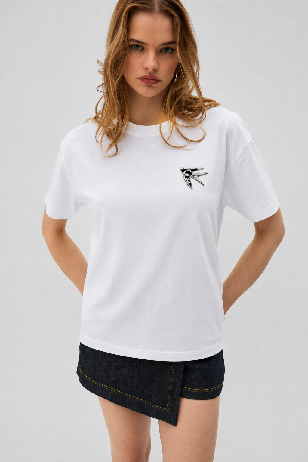 Kırlangıç Aksesuarlı Tshirt 4002 - Beyaz