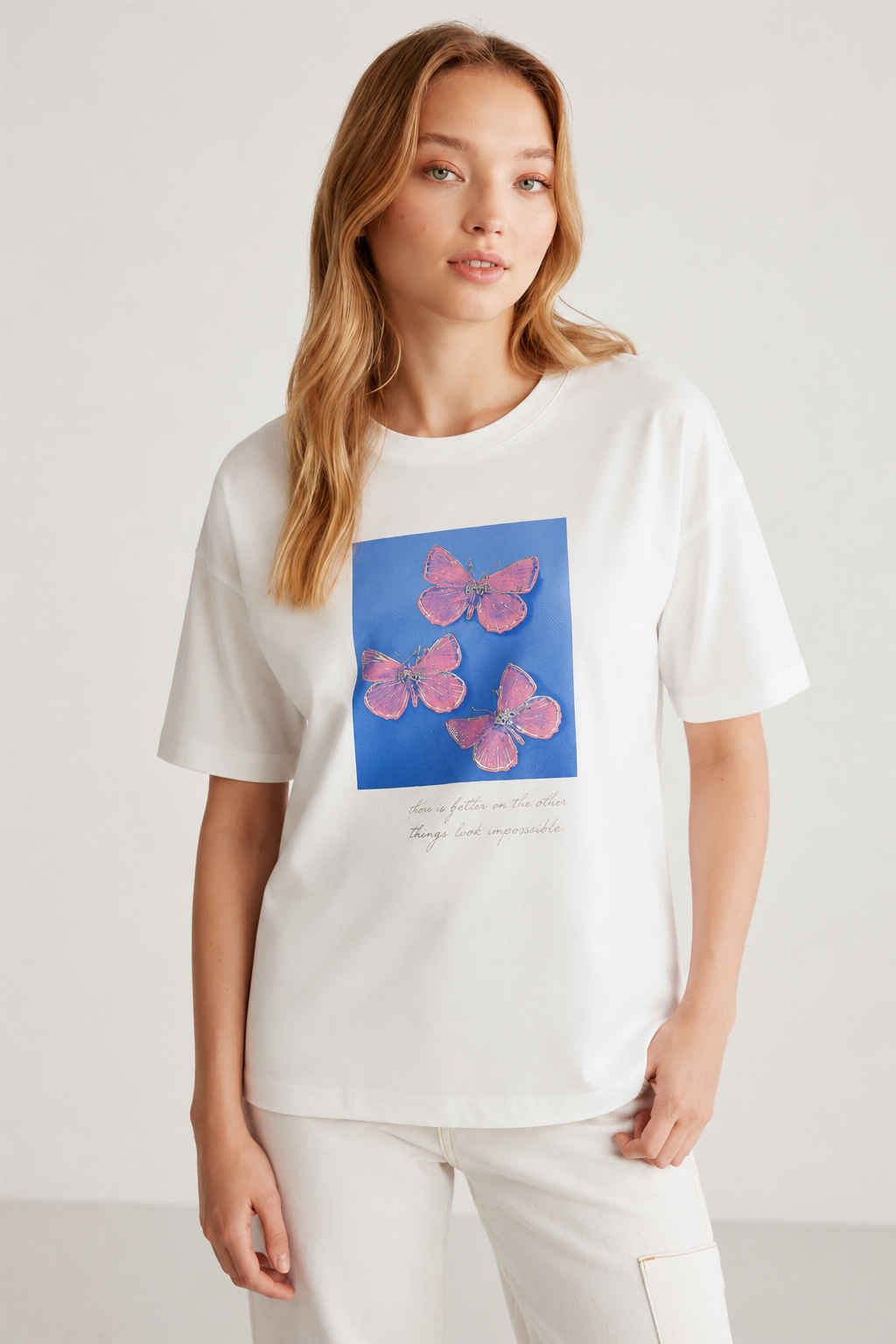 Üç Kelebek Baskılı Tshirt 2657 - Beyaz