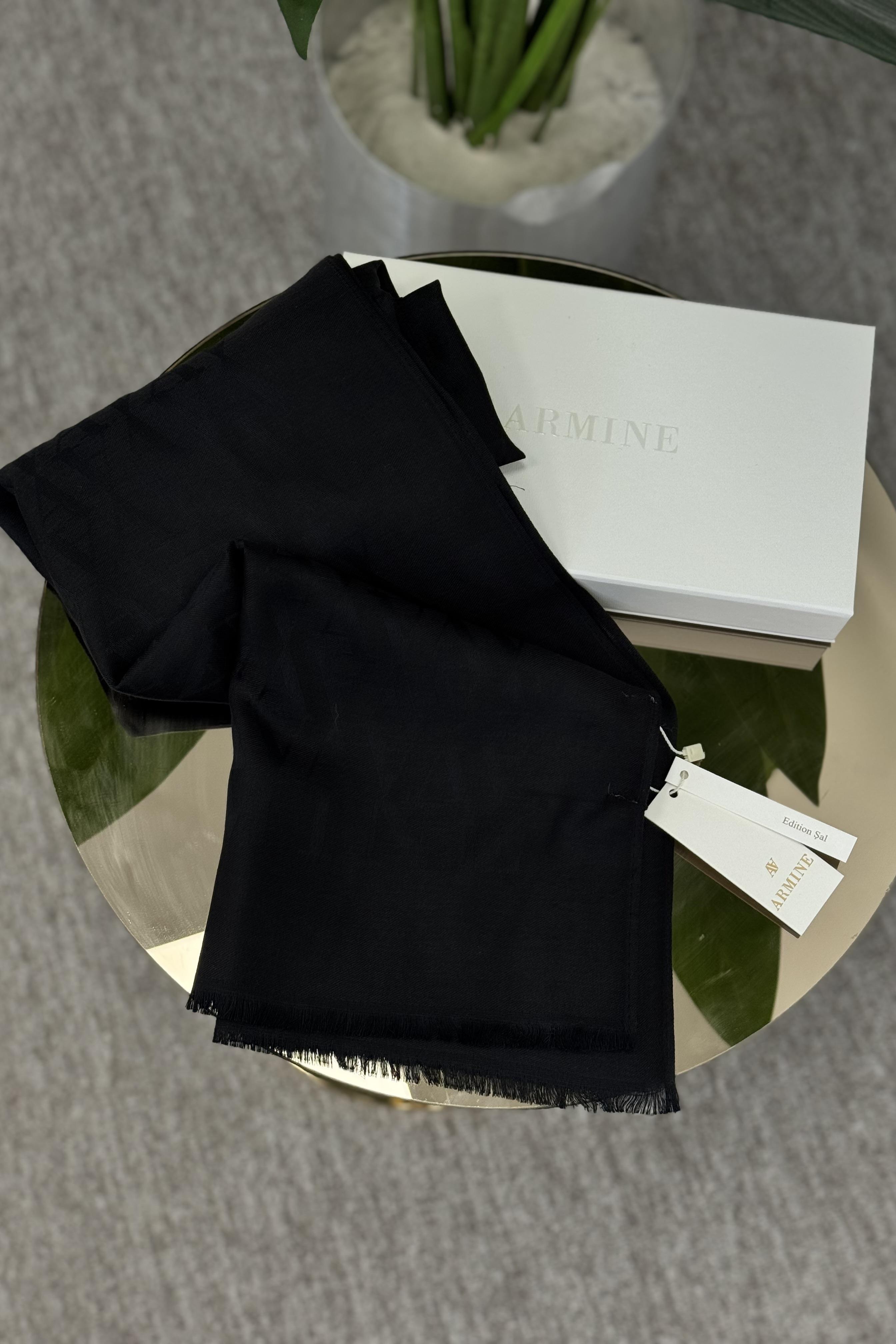 Armine Edition Şal - Siyah