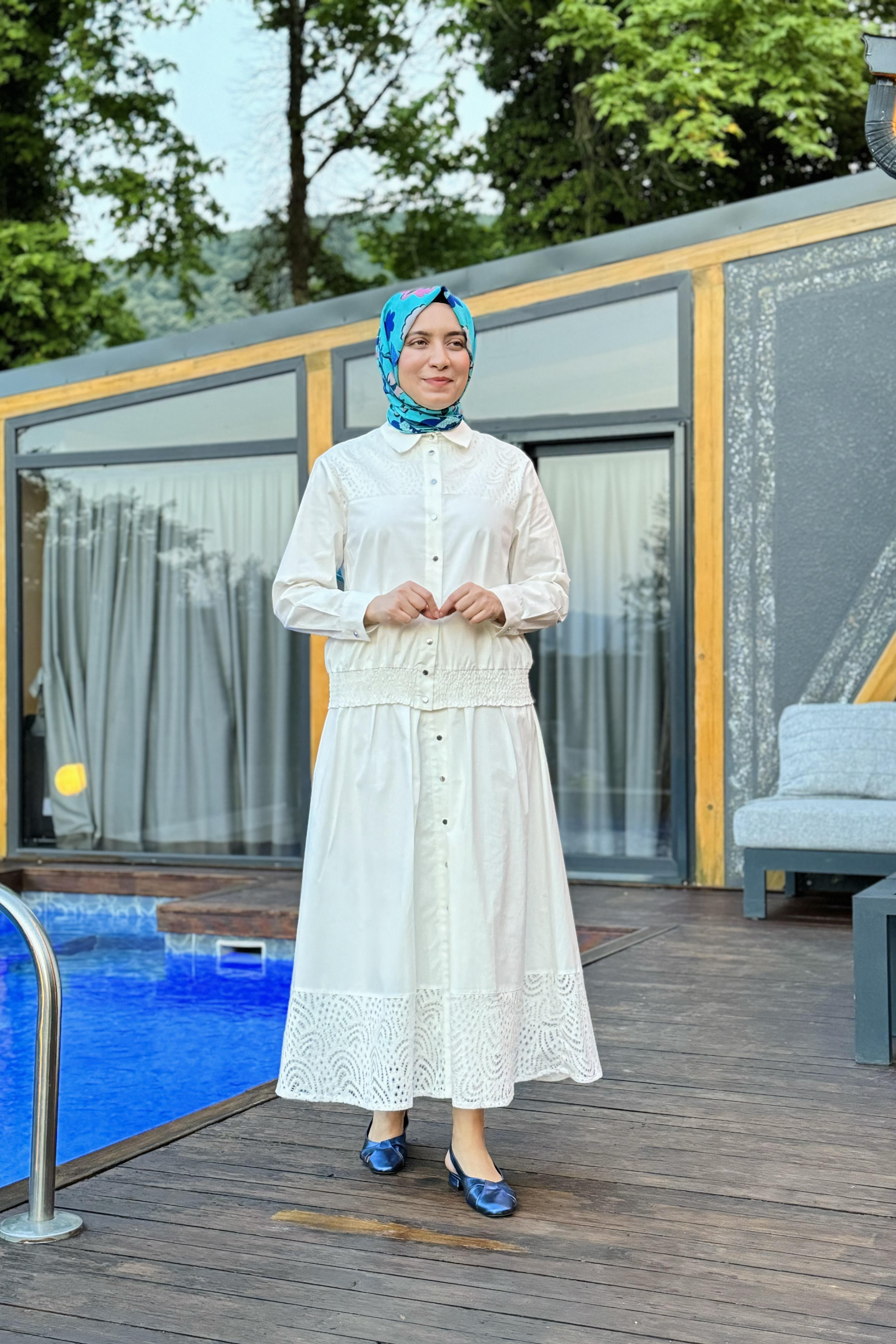 AHİ TRİKO Ahi 5183 Güpür Detaylı Etekli Takım - Ekru  Takım 