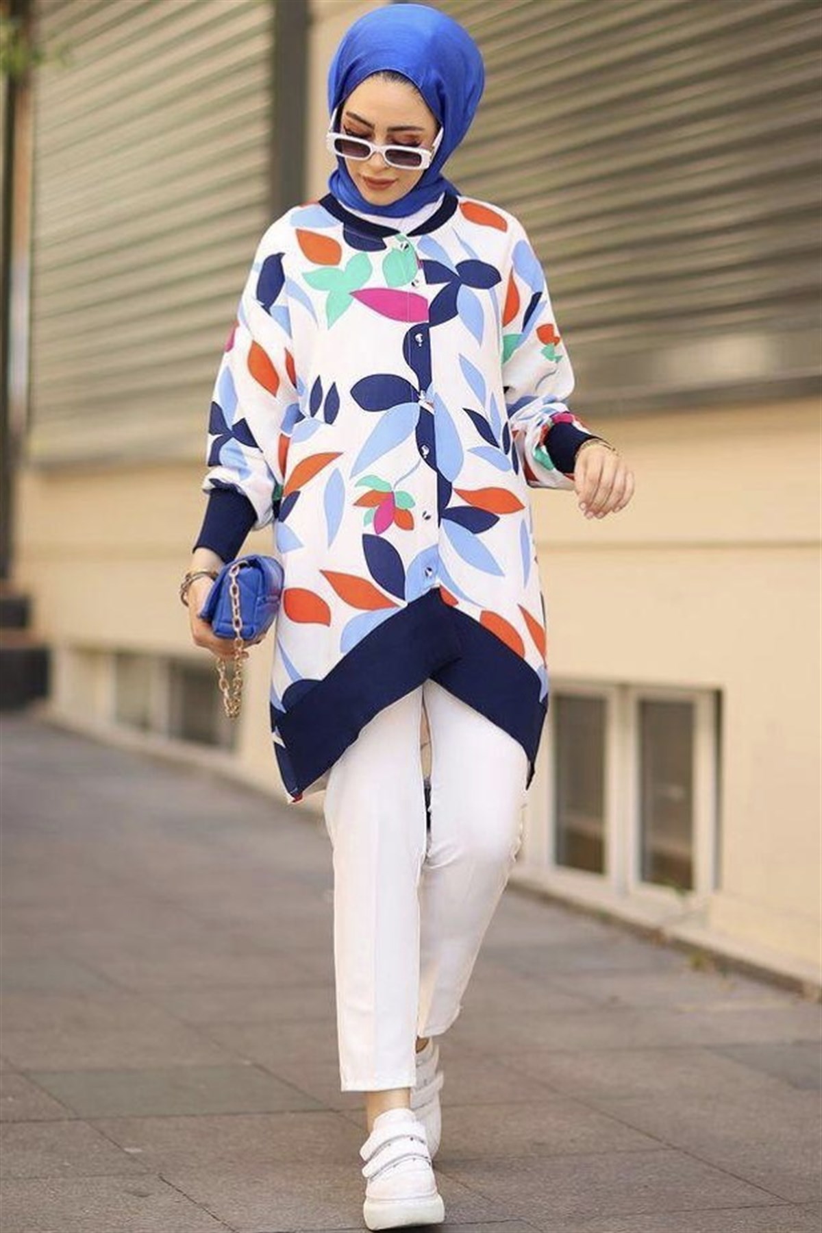 BNYMN Çiçek Baskılı Kol Ribanalı Düğmeli Tunik - Lacivert  Tunik