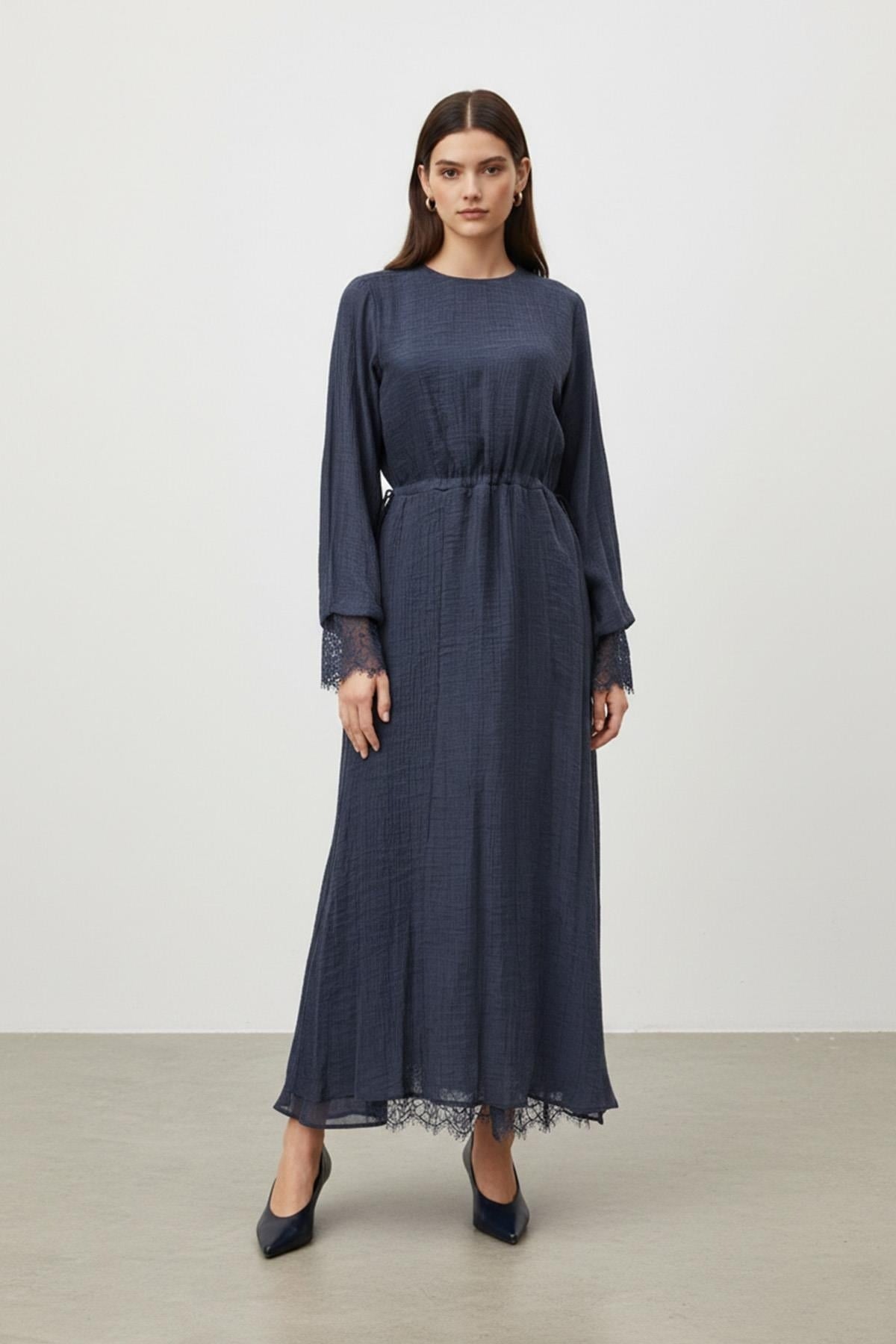 Güpür Detaylı Bel Bağlamalı Elbise 32466 - F.Navy