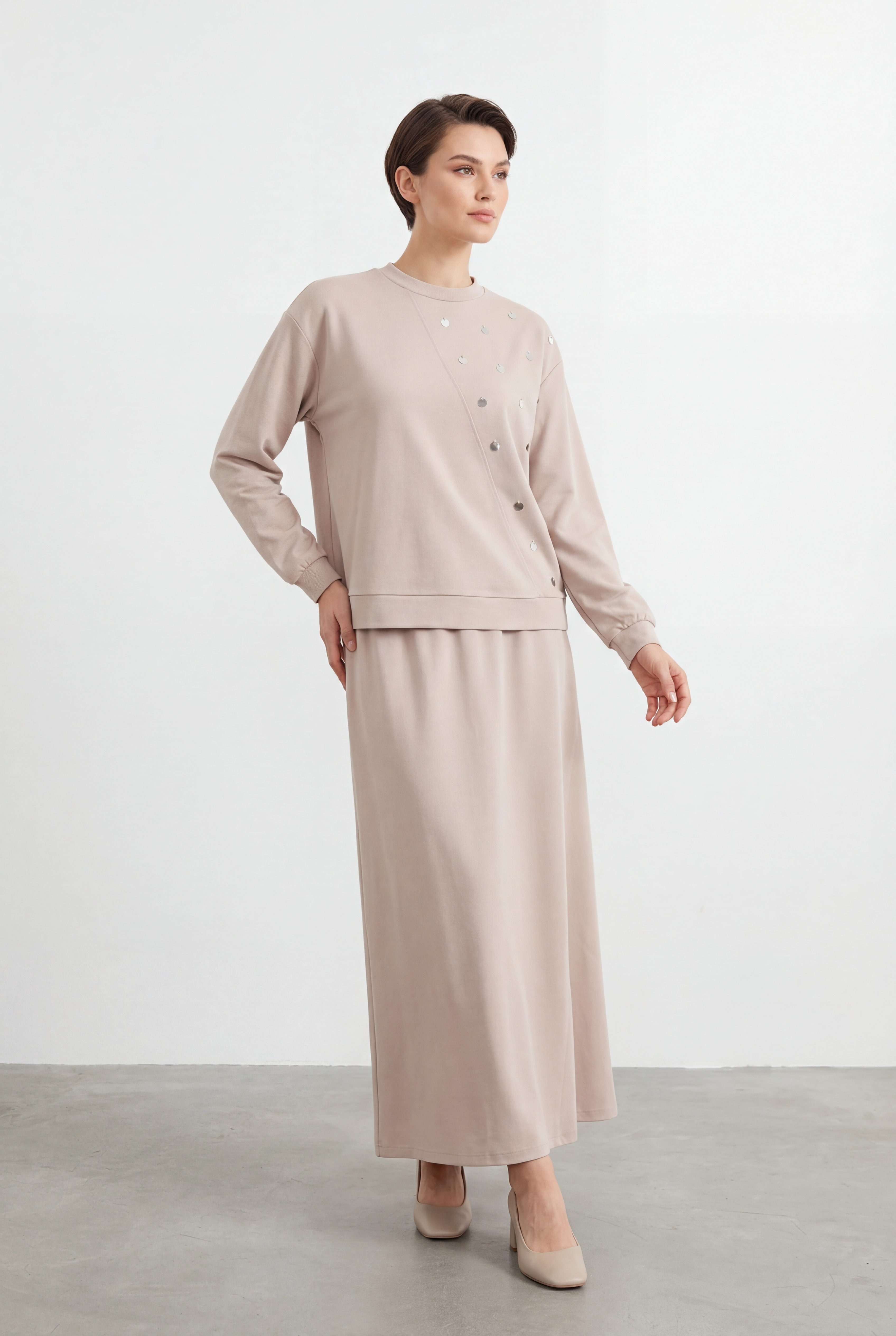Nuss 1078 Payet İşlemeli Etekli Takım - Taş