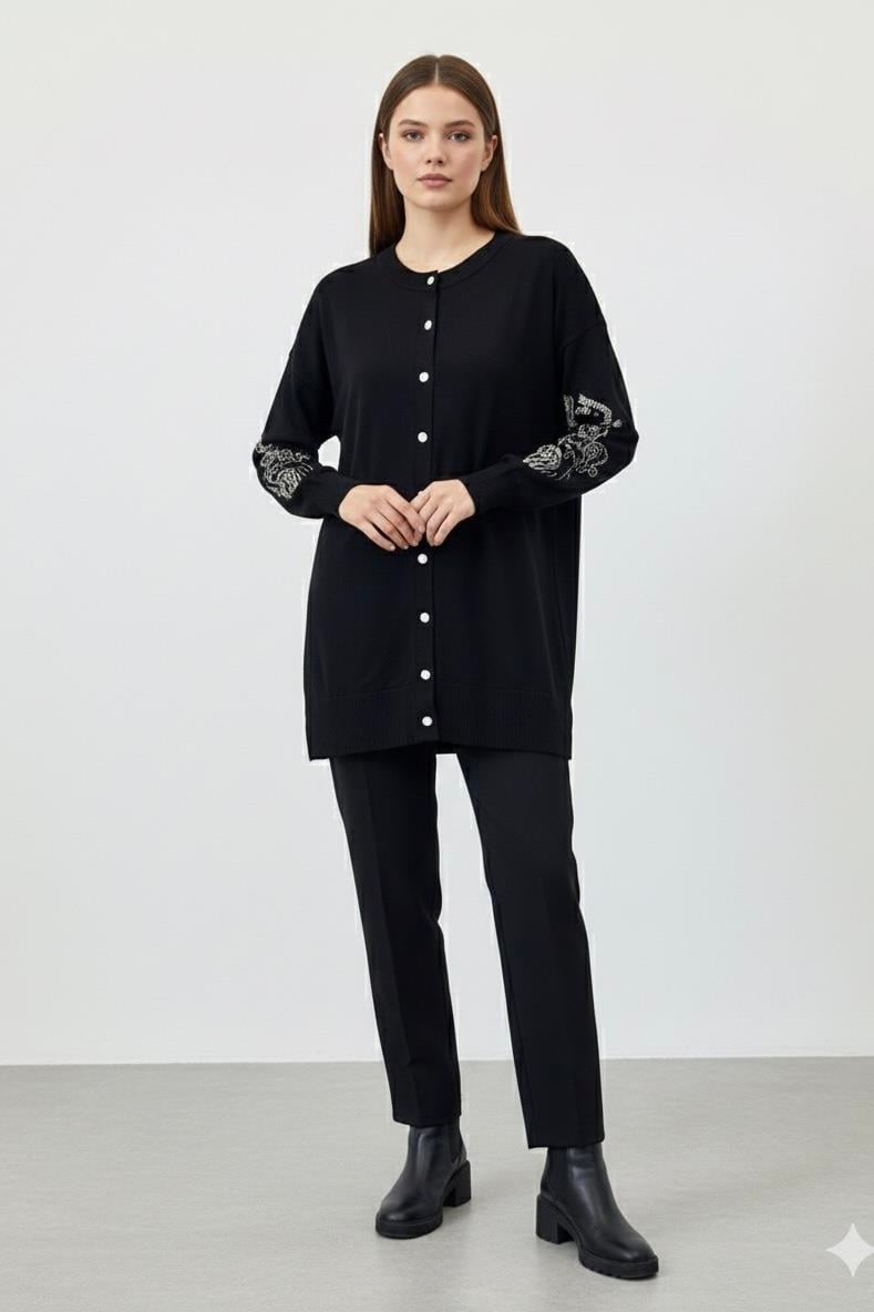 Sırt ve Kol İşlemeli Hırka 140497 - Siyah