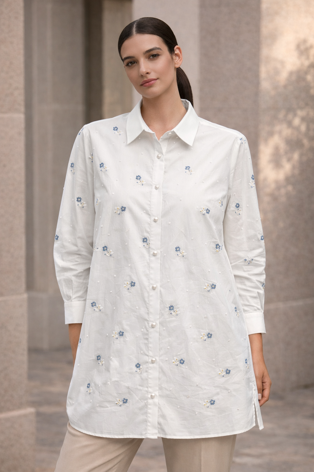 Fuat Gürşen 5332 Taş İşlemeli Gömlek Yaka Tunik - Ekru