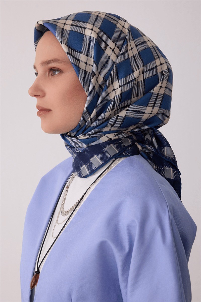 Belli 4421 Düğümlü Kafes Geometrik %100 Twill İpek Eşarp - Lacivert Eşarp BELLI 