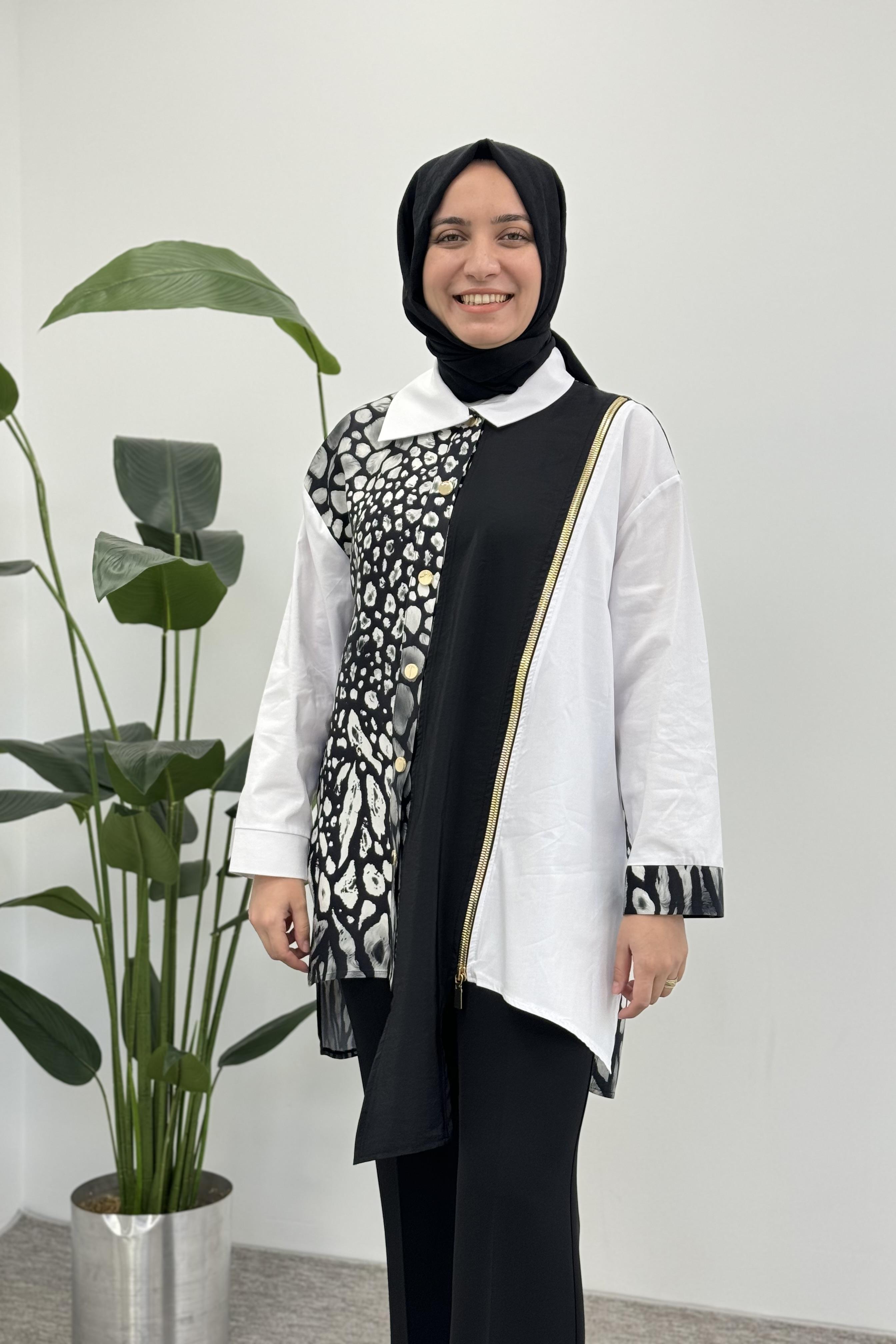 GHİSA Ghisa 4799 Ön Çarpraz Fermuar Detaylı Desenli Tunik - Siyah - Beyaz  Tunik 