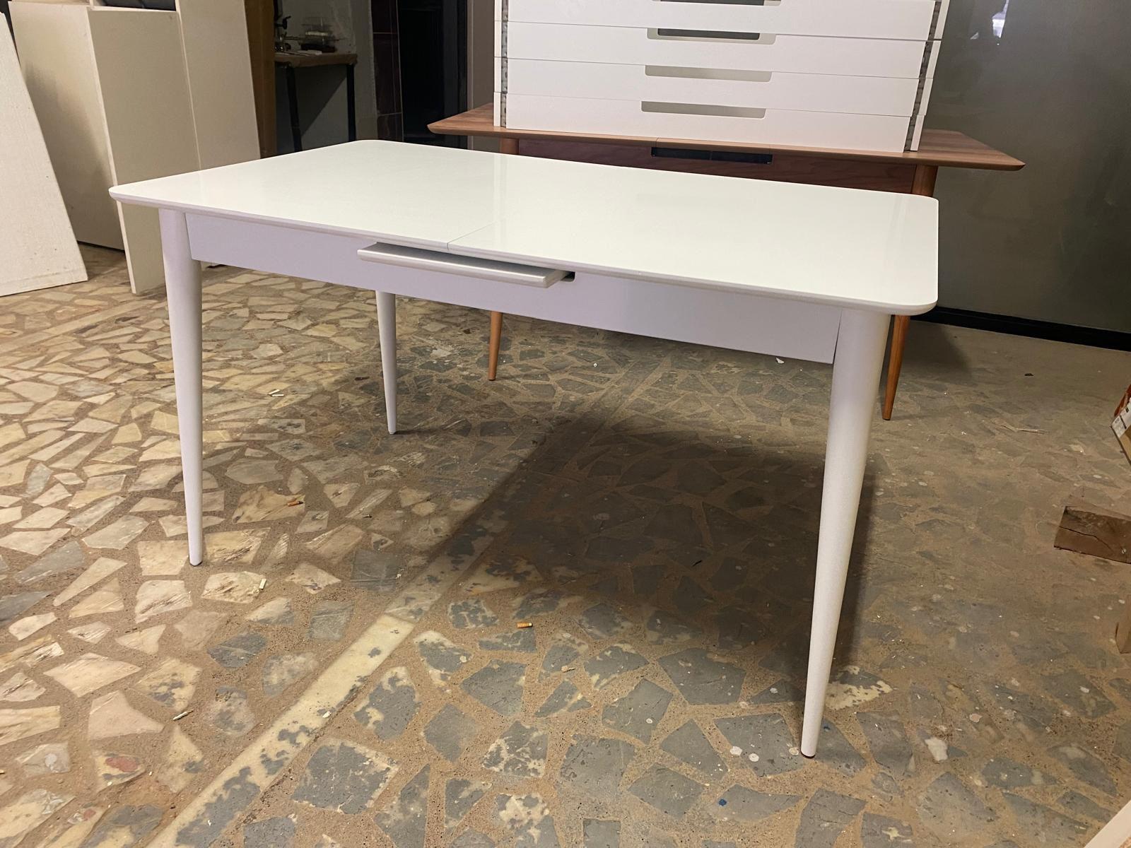 Dekorbizden Lima Masa (Beyaz)