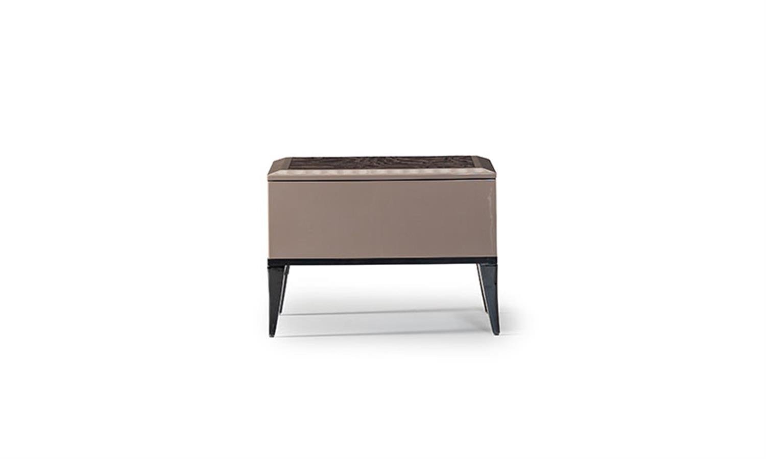 Dekorbizden Bentley Yatak Odası Komodin