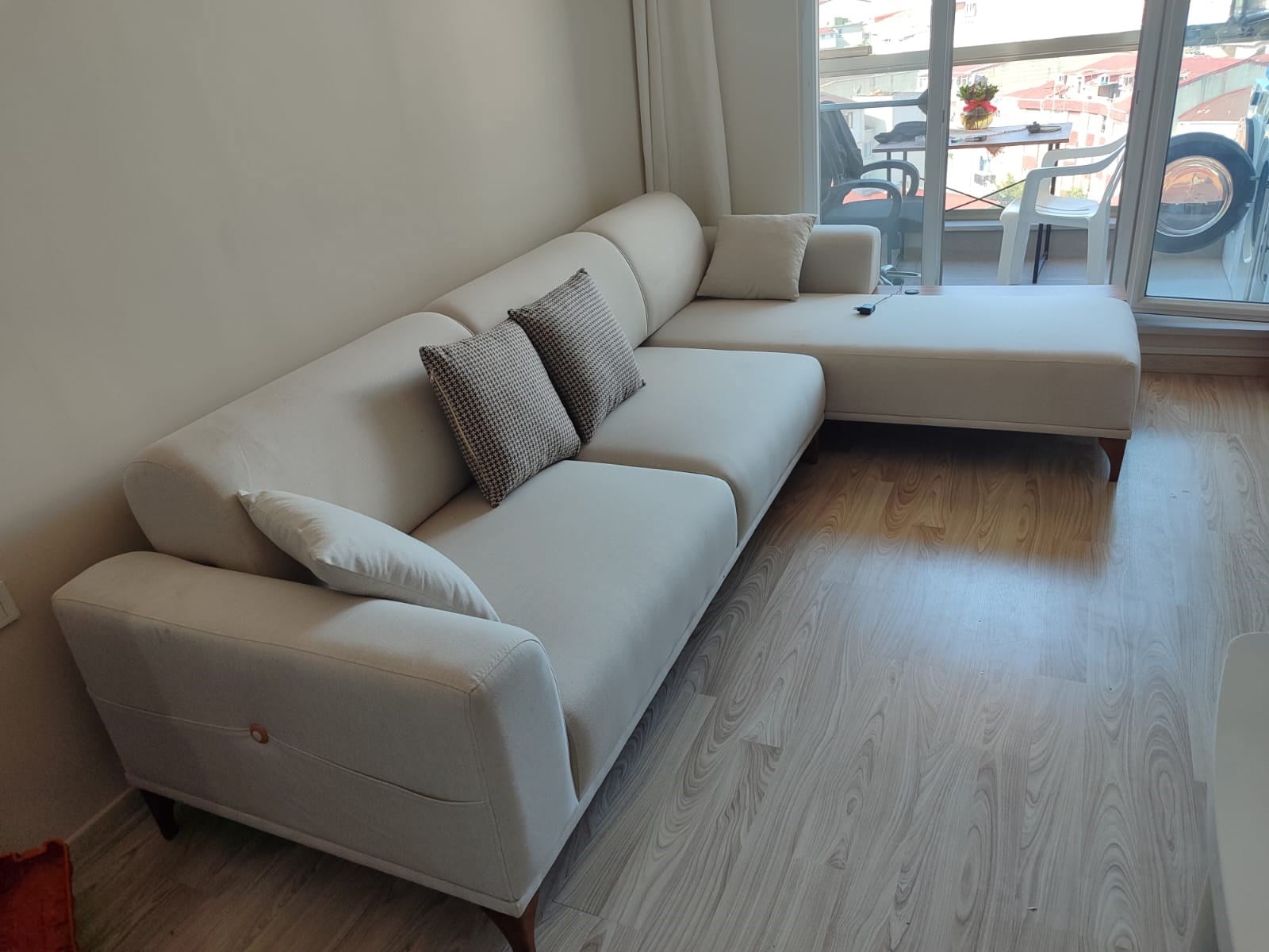 Moda Köşe Koltuk Krem Teslimatı 