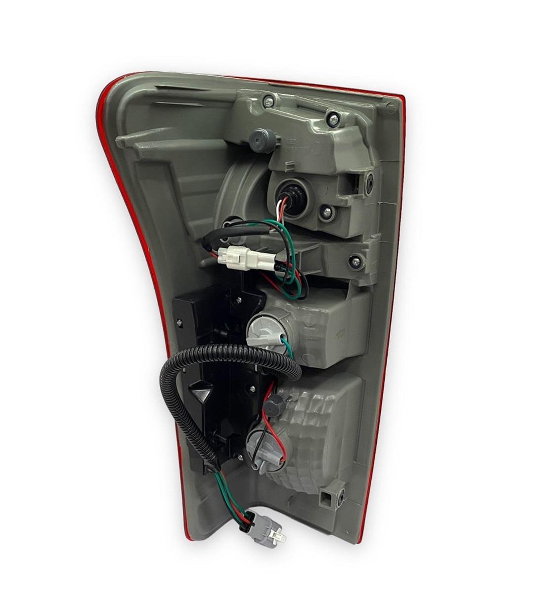 STOP LAMBASI (DUYLU-LEDLİ) ISUZU D-MAX 2017-2019 SAĞ