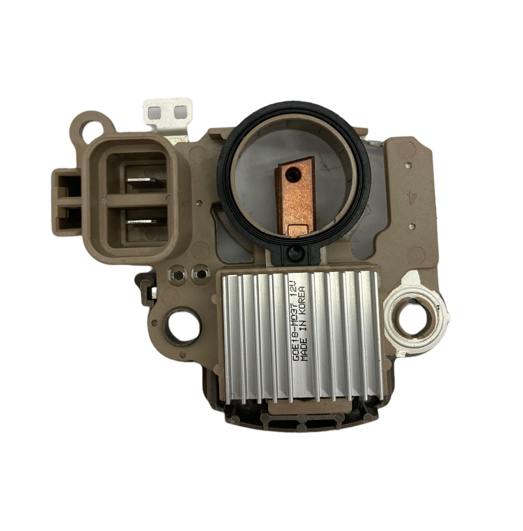 12V KÖMÜRLÜ KONJEKTÖR MITSUBISHI DİK SOKETLİ