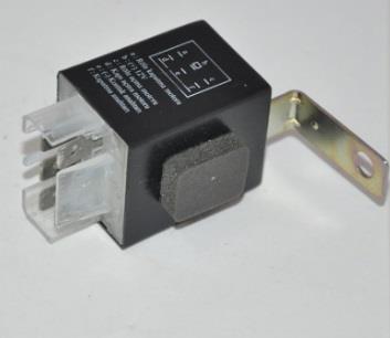 ÜNÜVAR 12V MERKEZİ KAPI KİLİTLEME RÖLESİ RENAULT R9/R11/R19/R21 (1985-2000)