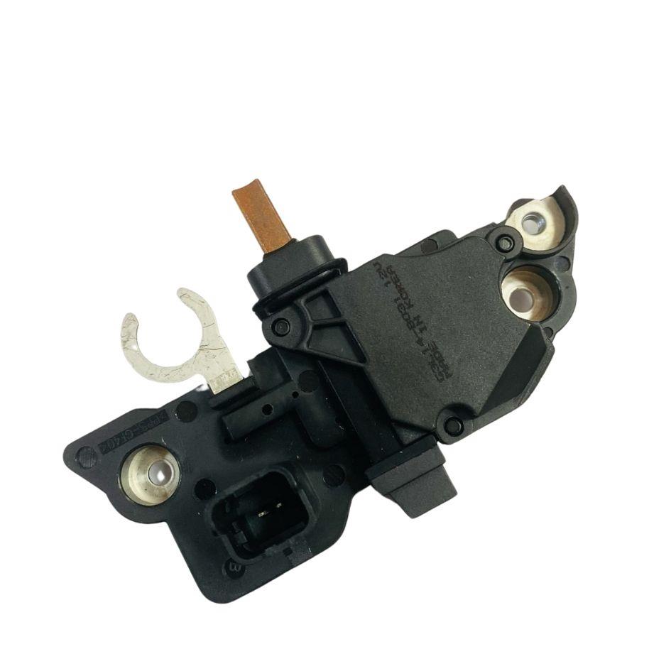 12V KÖMÜRLÜ KONJEKTÖR BOSCH TİPİ VALEO SOKET (L-FR) RENAULT F00M