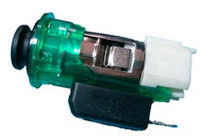 HELLUX 12V ÇAKMAK KOMPLE ISUZU-RENAULT R9/R11 (YEŞİL)