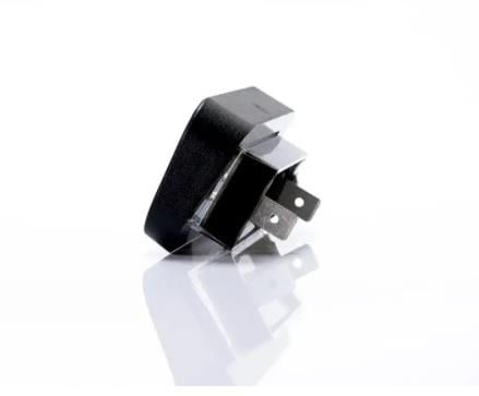 FRISTOM 12V-24V BASAMAK-PLAKA LAMBASI LED YM GÖMME UNIVERSAL BEYAZ E9 (82*32 MM) E9