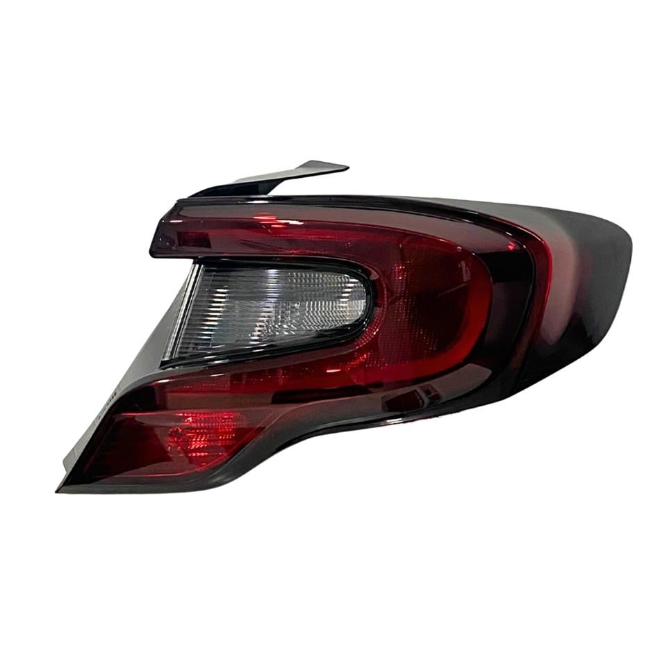 MARS STOP LAMBASI DIŞ (ÇAMURLUK) (DUYSUZ-LEDLİ) FIAT EGEA 2021 > SAĞ