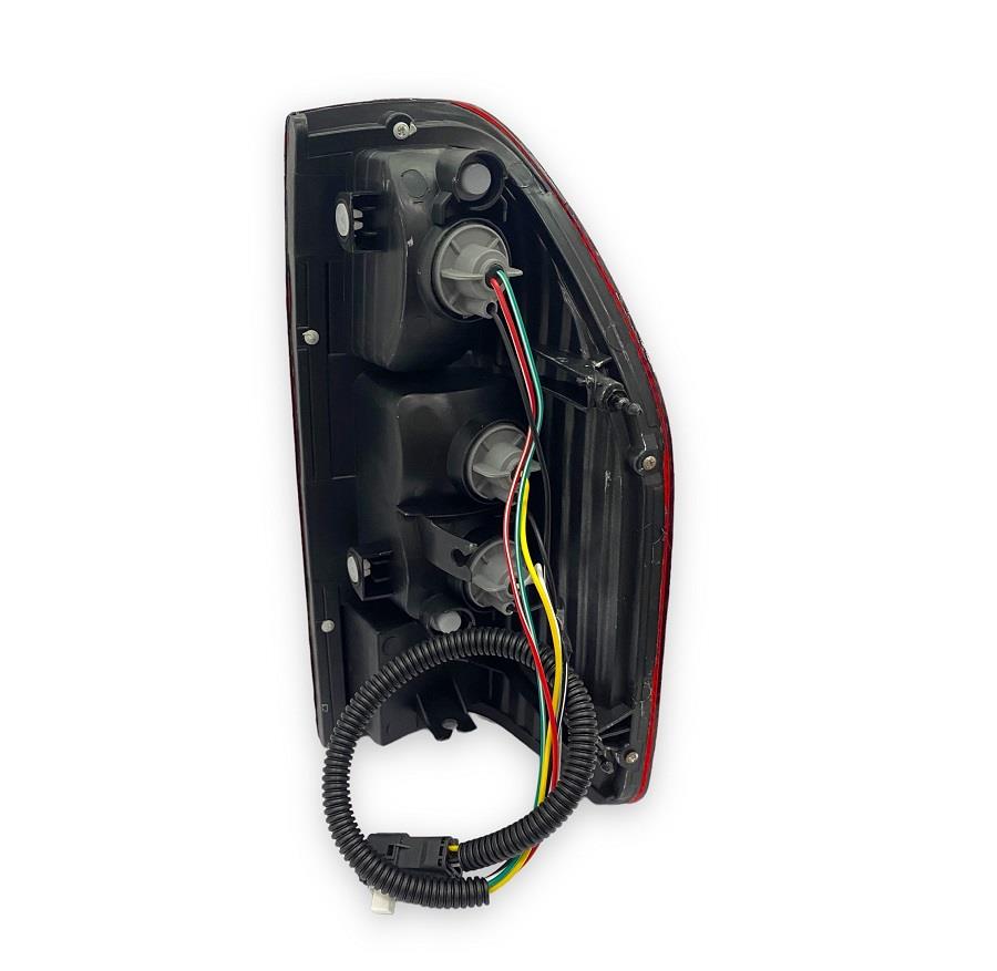 STOP LAMBASI (DUYLU) ISUZU D-MAX 2002-2005 SOL