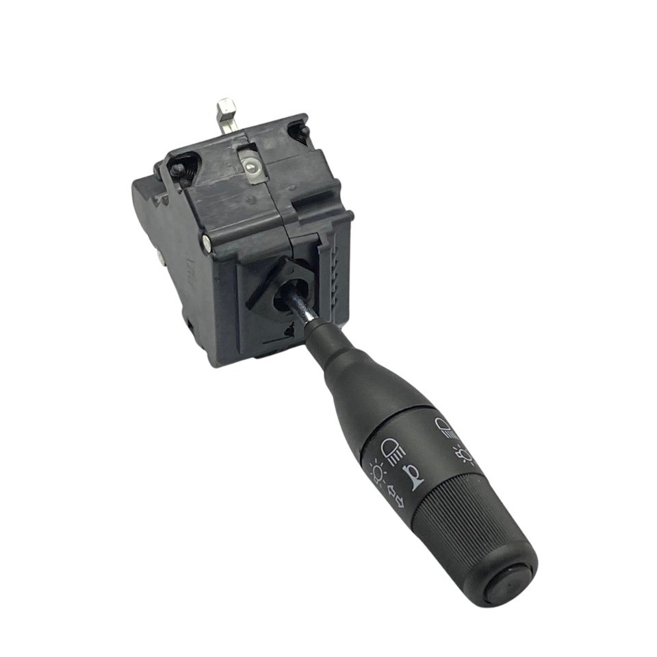 FAR-KORNA-SİNYAL KOLU RENAULT R19