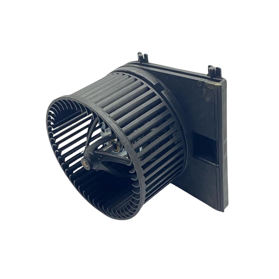 12V KALORİFER MOTORU PERVANELİ VW BORA/GOLF/POLO-SKODA OCTAVIA