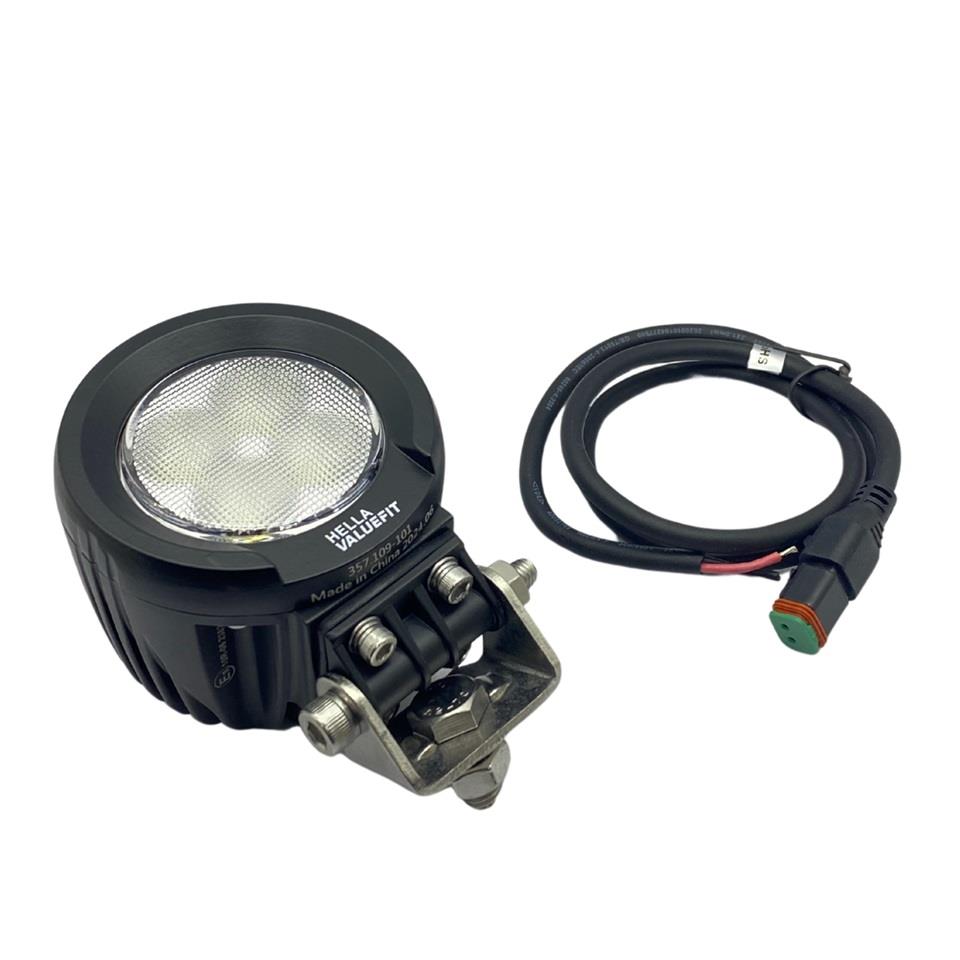 HELLA 12V-48V ÇALIŞMA LAMBASI R2100 YUVARLAK 6000K 2100 LÜMEN (4 LEDLİ) (142*92*75 MM)