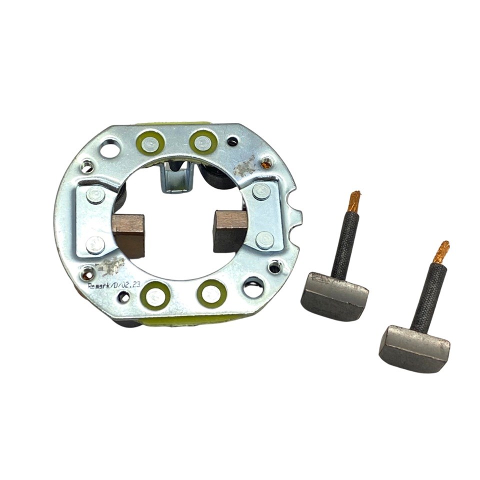 12V MARŞ KÖMÜR YUVASI HITACHI TİPİ (4 KÖMÜRLÜ) BMC LEVEND-CLARK-DAEWOO-KOMATSU-LINDE-TCM FORKLİFT