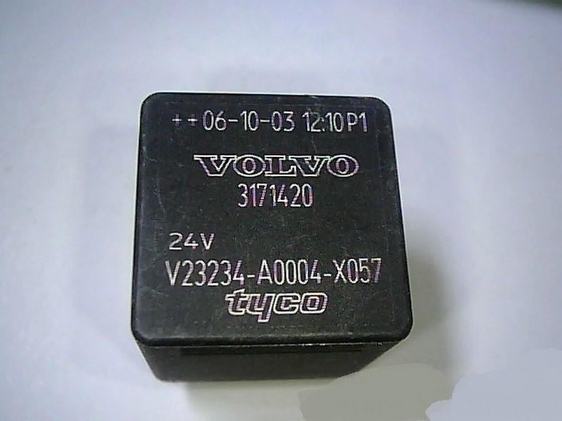 TYCO 24V RÖLE 5 UÇLU (30 A ?) (DİRENÇLİ) (30-85-86-87-87a)