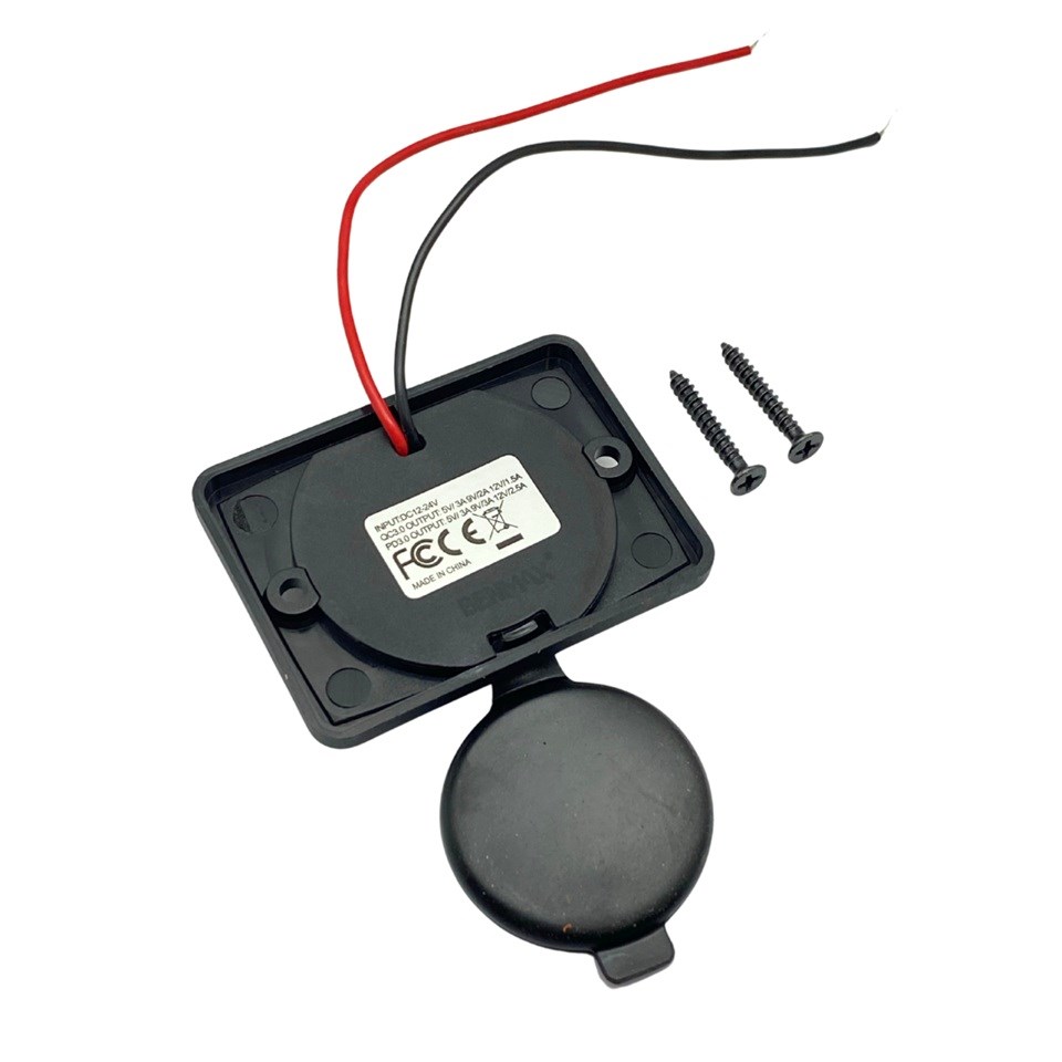 12V-24V TELEFON ŞARJ CİHAZI (USB+TYPE-C) (1.5A/3.1A) (KAPAKLI MARİN)