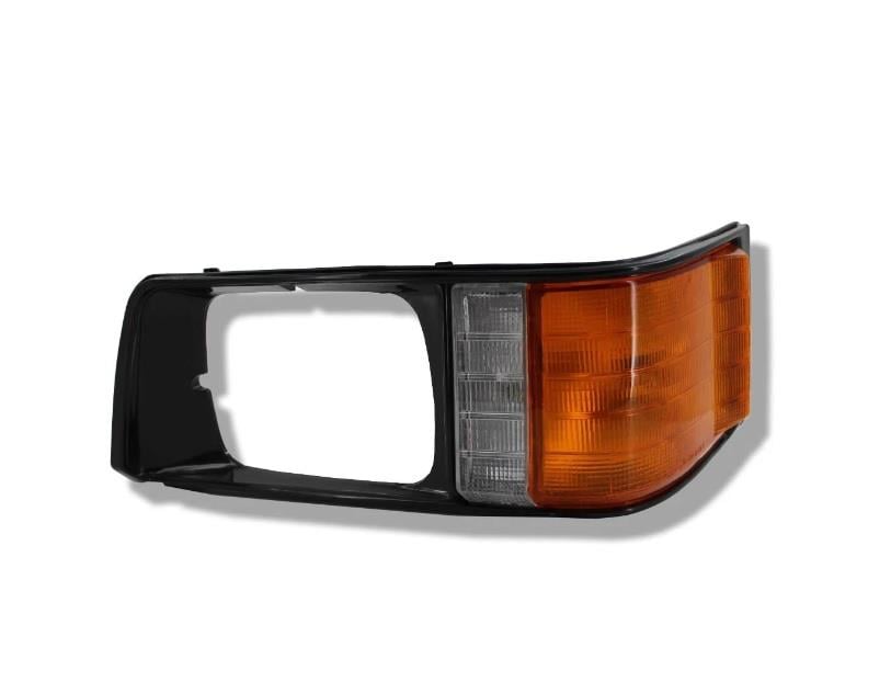DEPO FAR-SİNYAL ÇERÇEVESİ (SİNYAL LAMBASI) MITSUBISHI L300 1987-1997 SOL