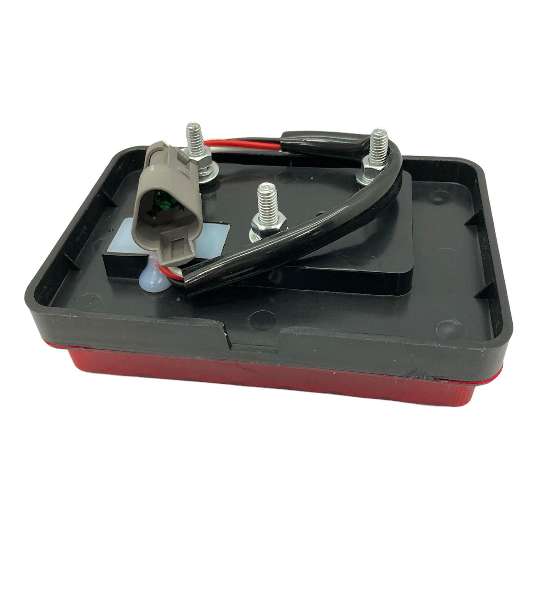 24V STOP LAMBASI 20 LEDLİ (KABLOLU SOKETLİ) (118*93 MM) CATERPILLAR İŞ MAKİNESİ