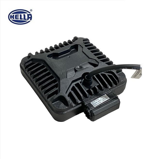 HELLA 10V-30V ÇALIŞMA LAMBASI KARE 9W 6500K 1000 LÜMEN (9 LEDLİ) (100*100*34 MM)