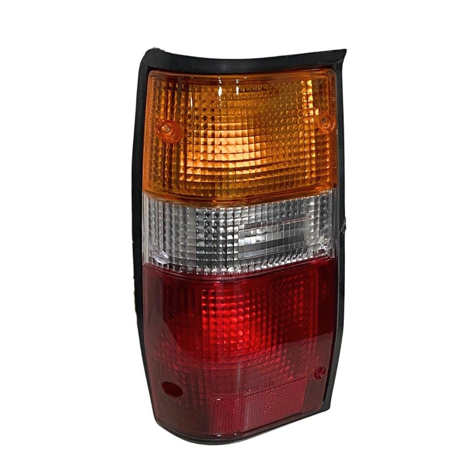 STOP LAMBASI SİYAH (DUYLU) MITSUBISHI L200 (1986-1996) SOL