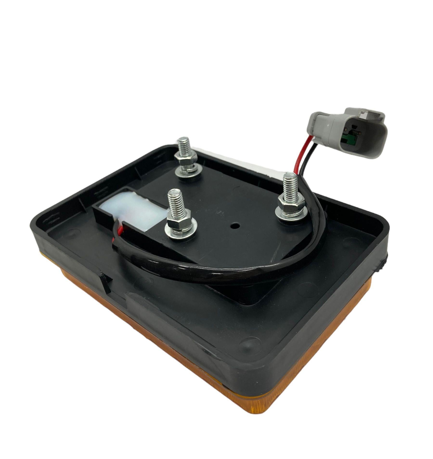 12V-24V SİNYAL LAMBASI 20 LEDLİ (KABLOLU SOKETLİ) (118*93 MM) CATERPILLAR İŞ MAKİNESİ